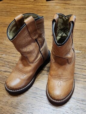 Cody James Cowboy Boots - Comfortable Pull-On Style Size 6